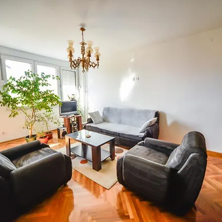 Apartmán Centar Lux *