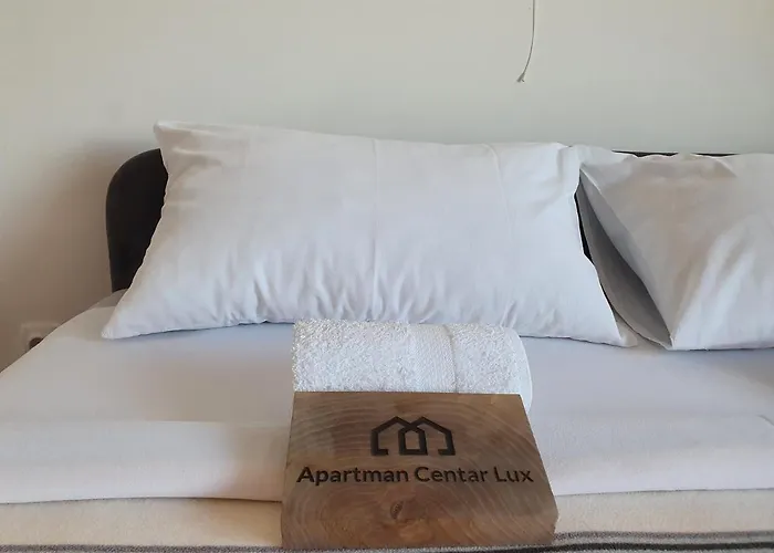 Centar Lux Διαμέρισμα Πίροτ