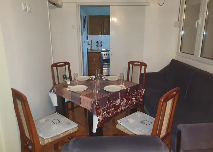 Centar Lux Διαμέρισμα Πίροτ